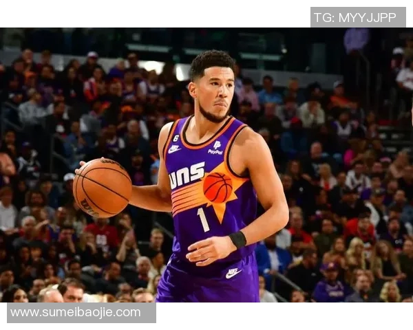 太阳队史首对!布克&狄龙昨日出场均不足30分钟 且都拿到30+得分